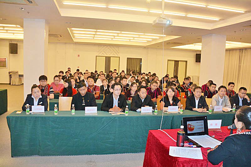 金融系统宣讲 晏健男摄 (3).JPG