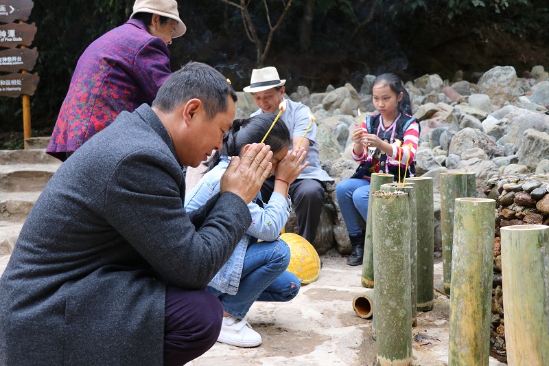 木依吉洗礼  魏琳霞摄 (60).JPG