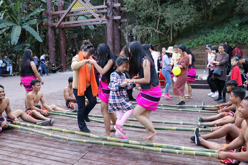 景区表演  魏琳霞摄 (45).JPG